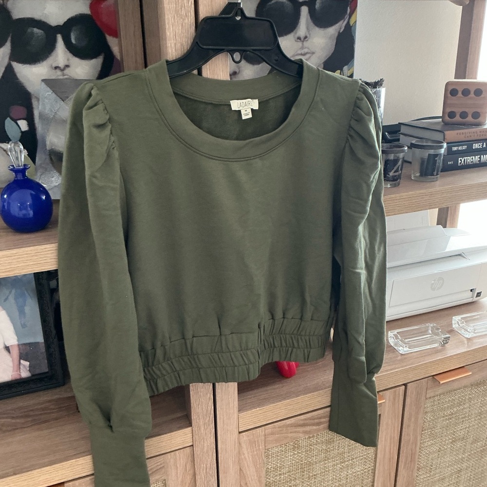 Long Sleeve, stylish sweatshirt